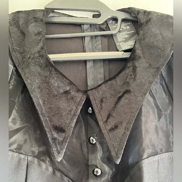 Leg Avenue Black Witch Costume with Accessories - Picture 5 of 6